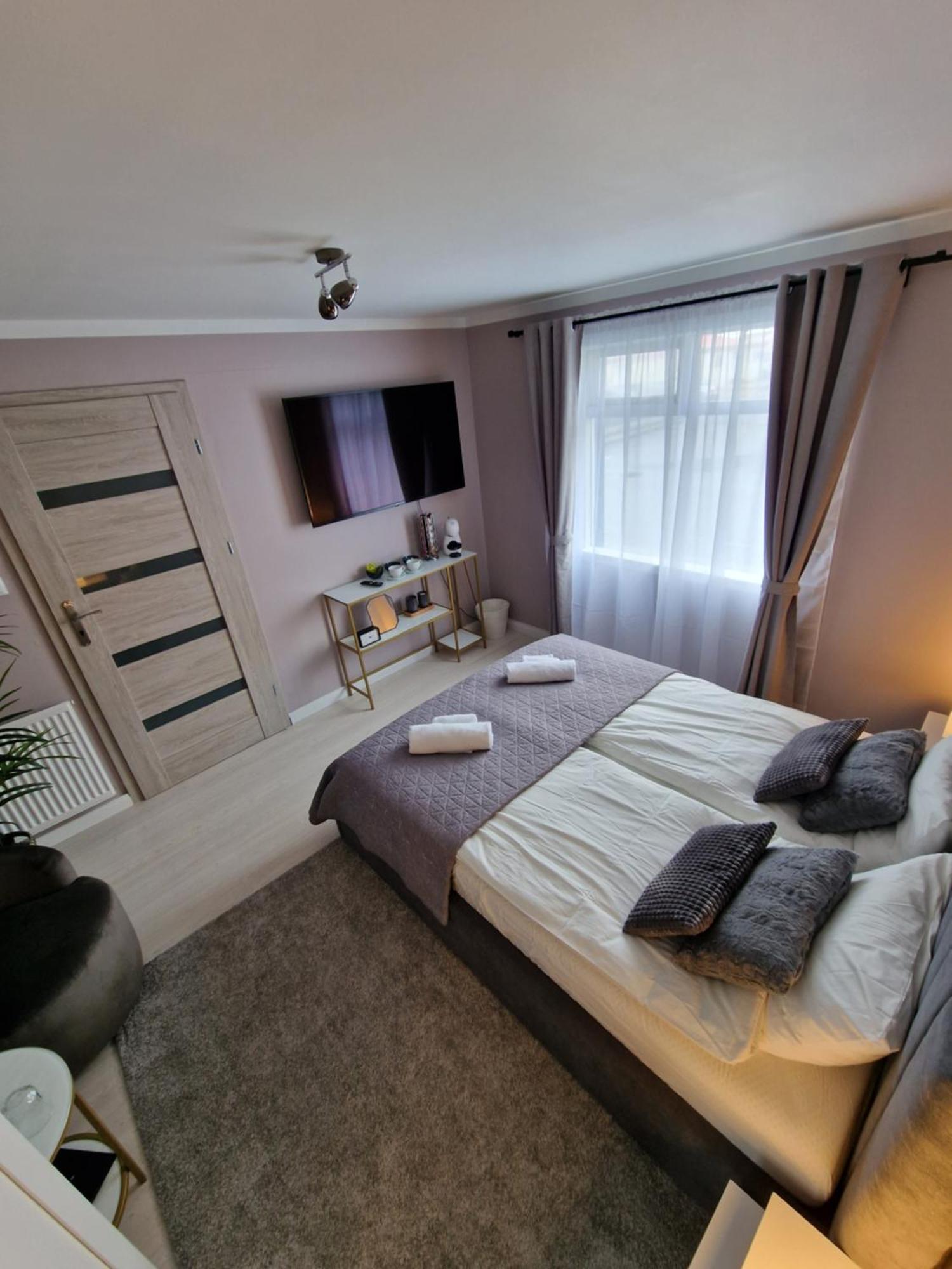 R&J Guesthouse Room Grindavík Eksteriør bilde
